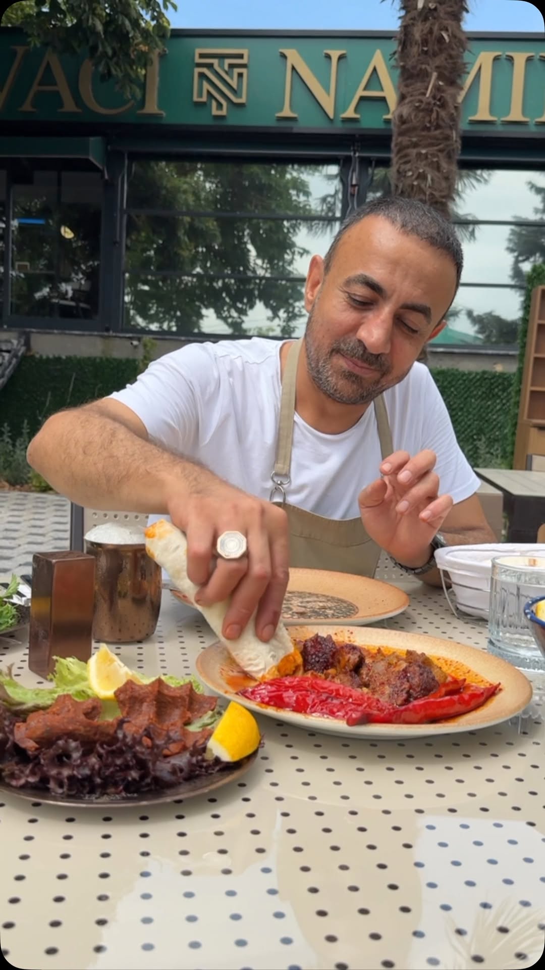 Tavacı Namık: high quality photo of food