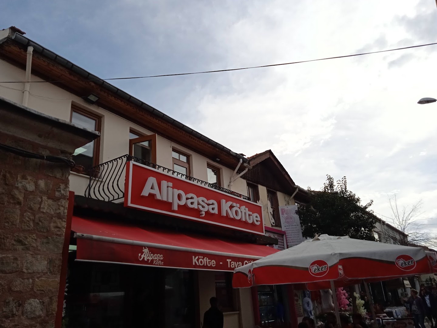 Alipaşa Köfte: clear exterior shot of restaurant