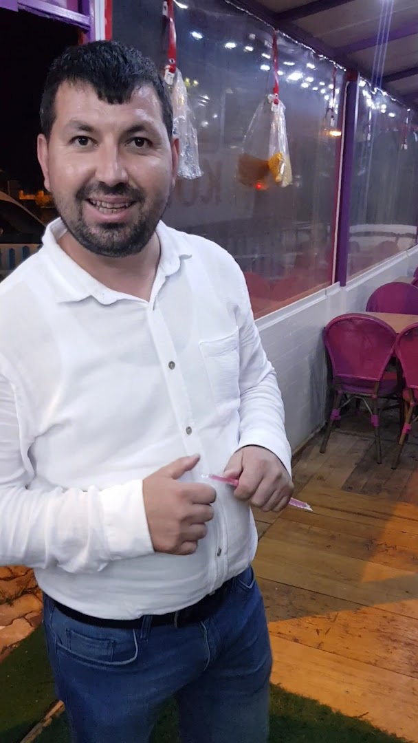 Balkan Piliç Lokantası: friendly staff member photo