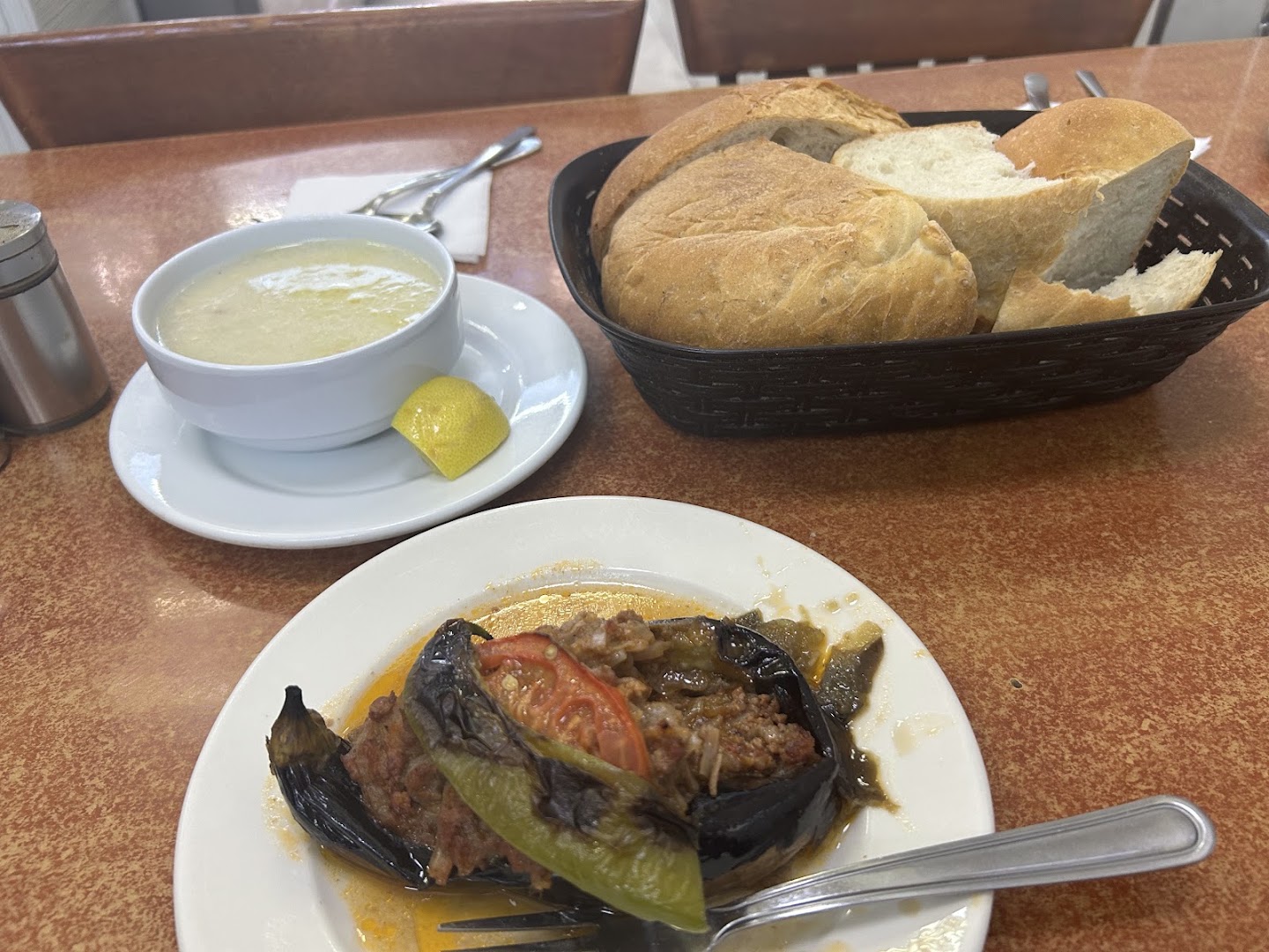Ömür Piliç Lokantası: appetizing photo of restaurant food
