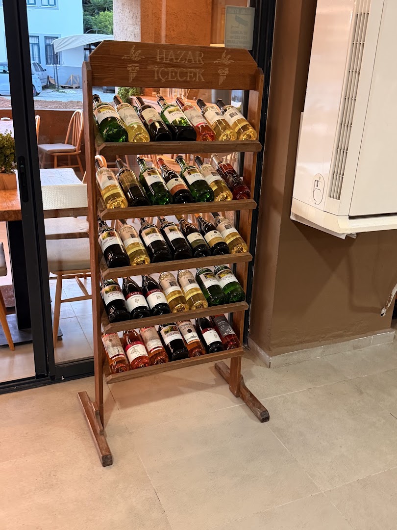 Gitta Gastro Meyhane: clear display of wine selection