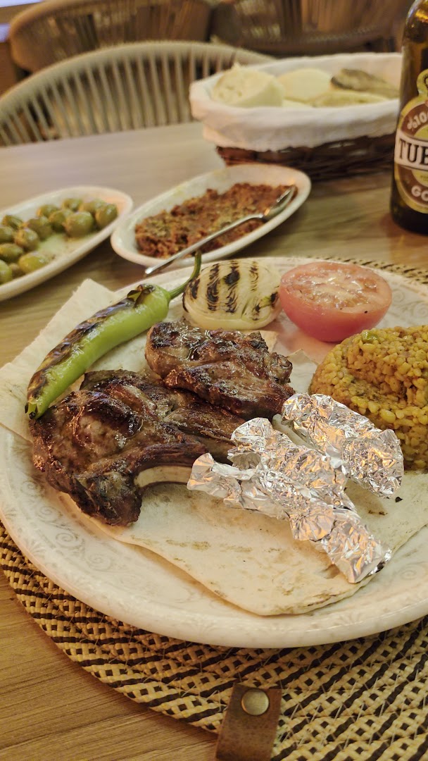 Meyy Restaurant: appetizing photo of restaurant food