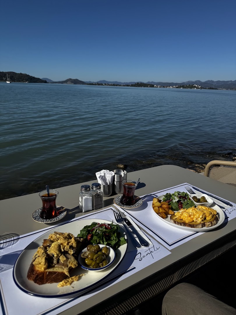 Santeli: appealing breakfast with scenic view
