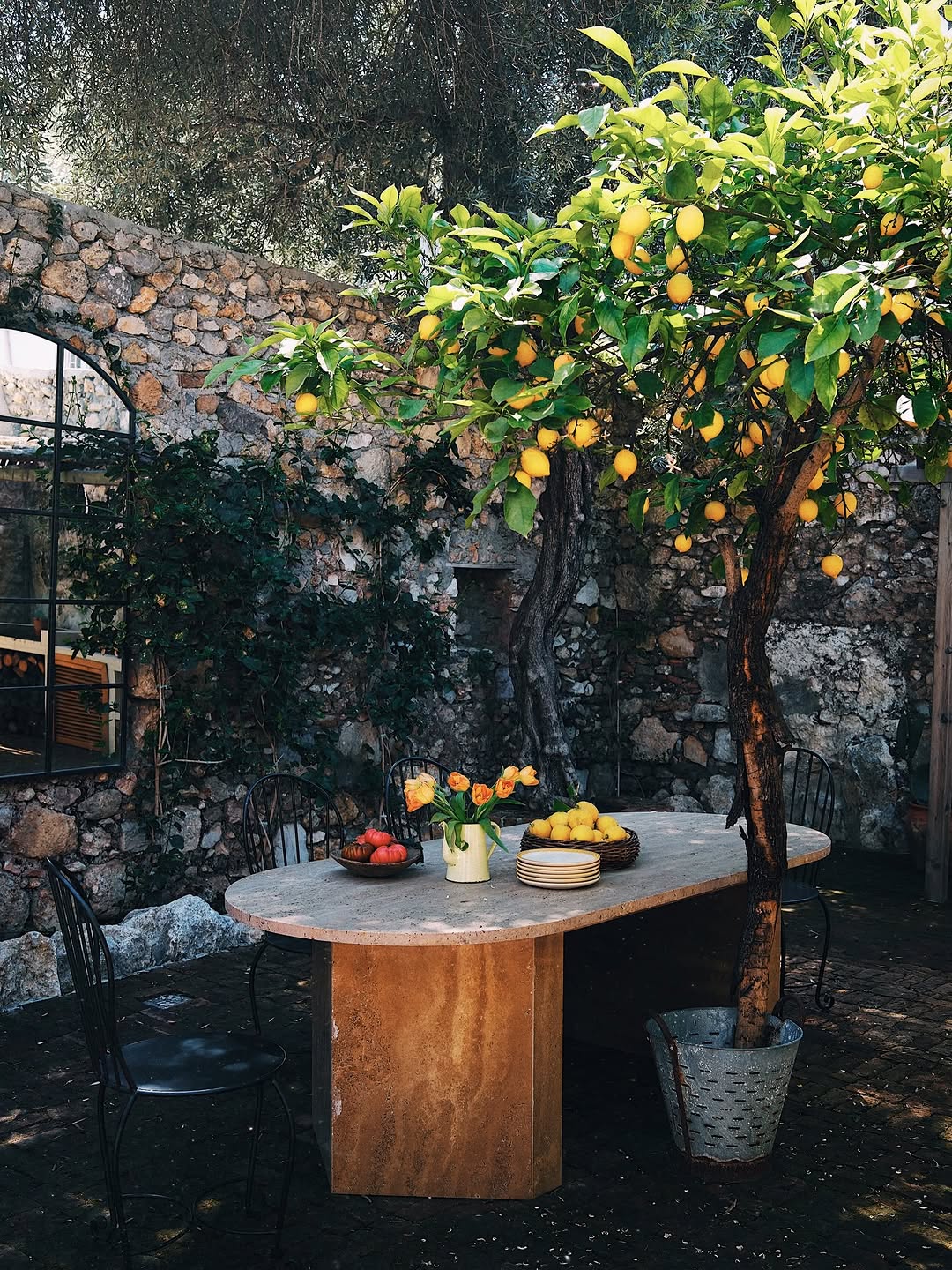 Trattoria di Kukina: beautiful and inviting restaurant terrace