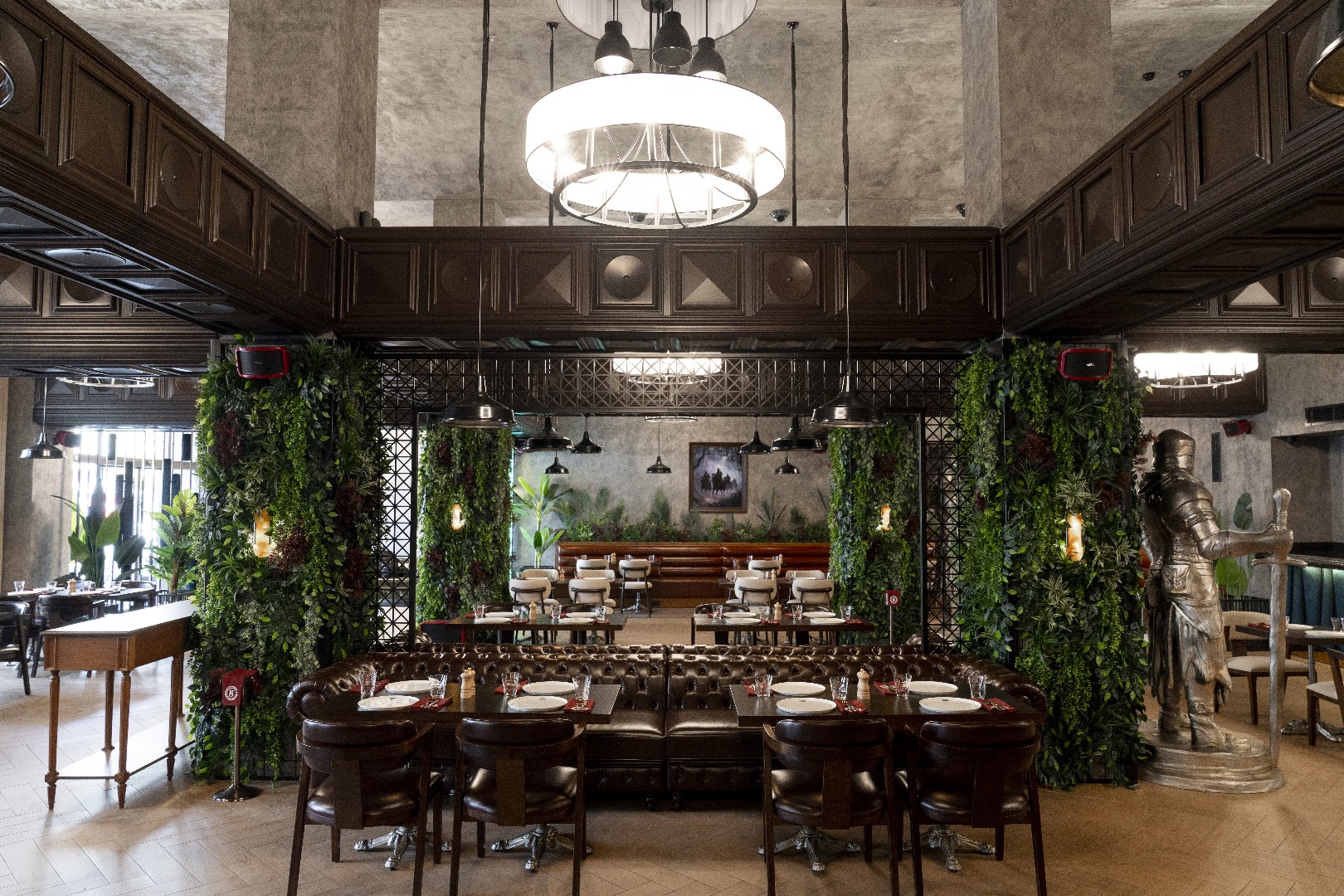 OSY Restaurant: high quality interior restaurant shot