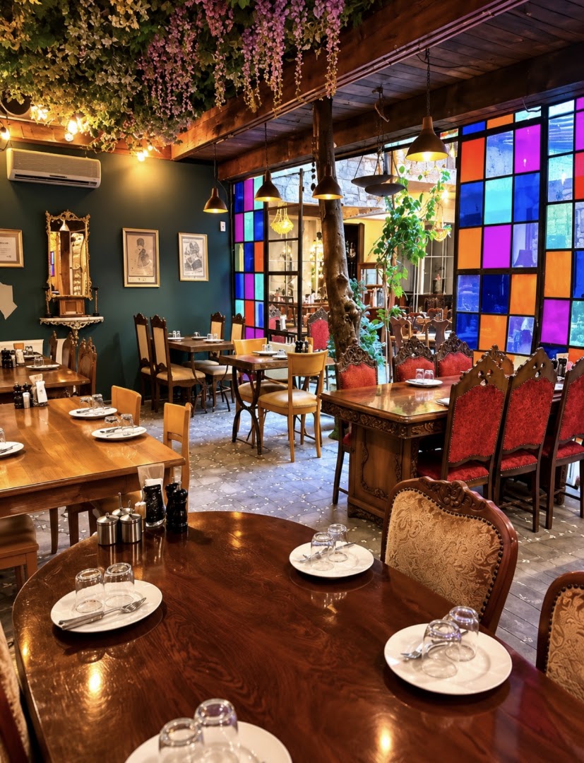 Kasap Fuat: beautiful, high-quality interior atmosphere shot
