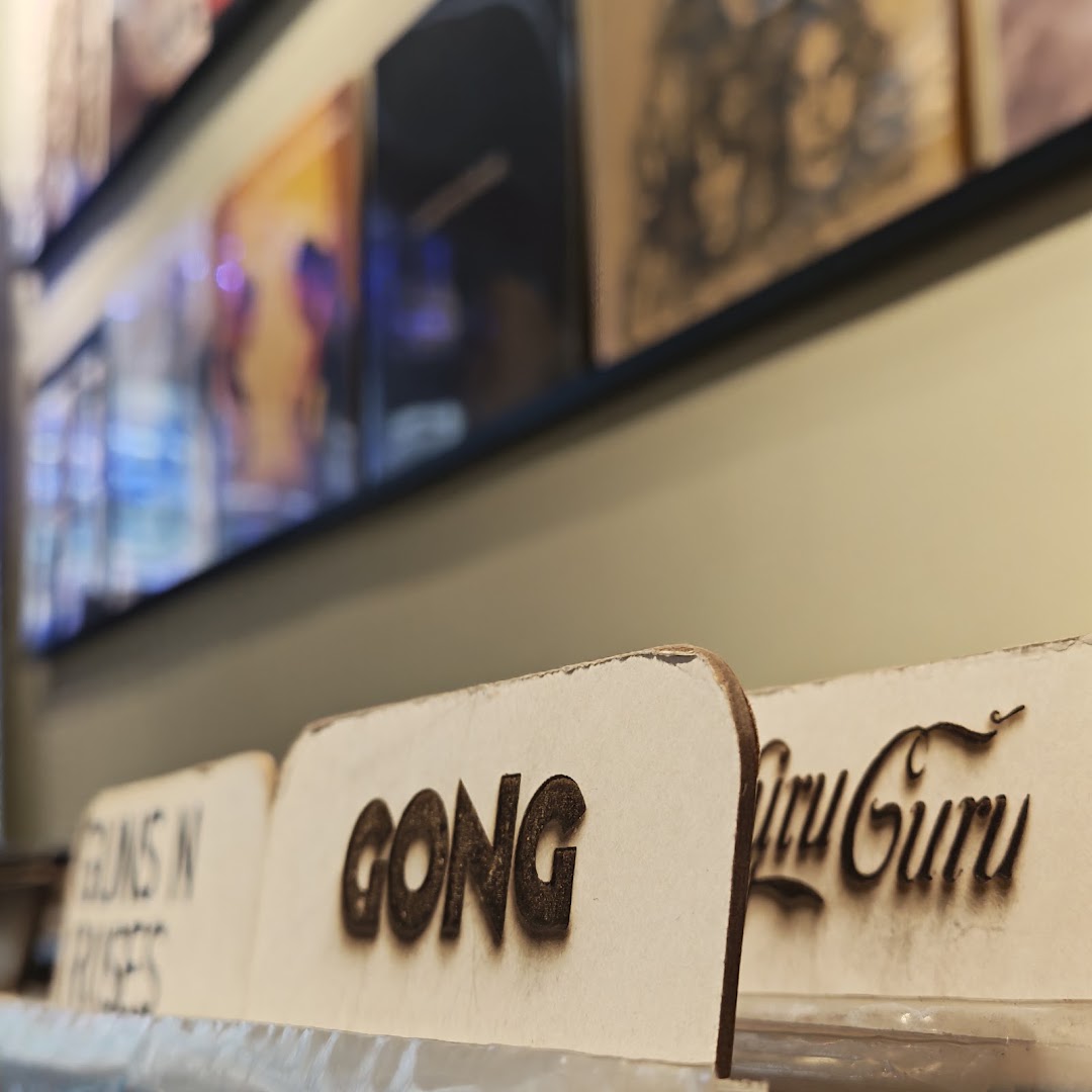 Roll Plak Karşıyaka: clear product display and atmosphere