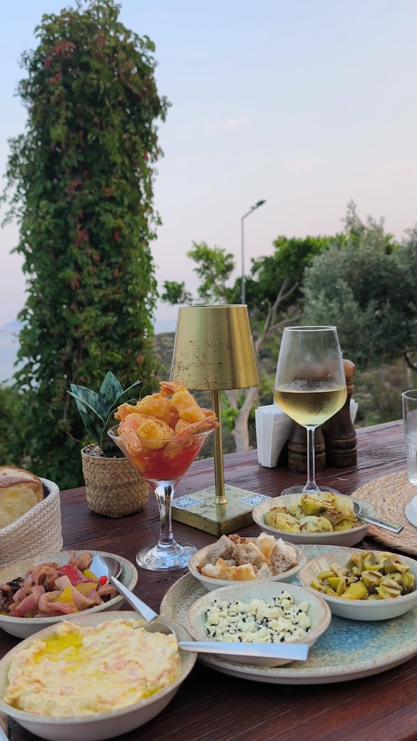 Elia Restaurant: appetizing food and pleasant atmosphere