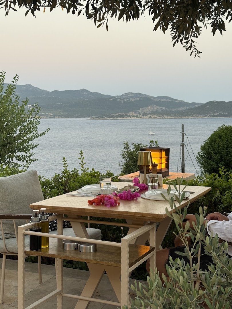 Elia Restaurant: beautiful atmosphere and scenic view