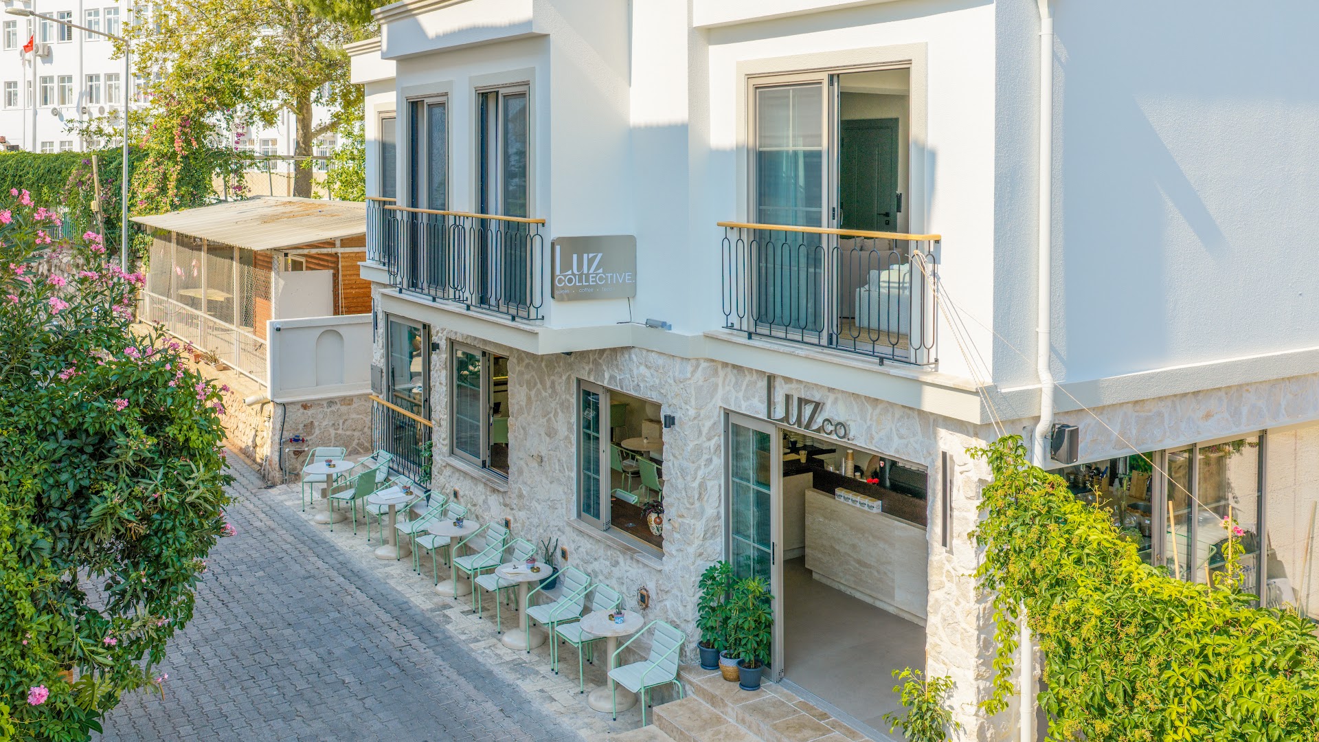 Luz Collective: clear, professional exterior venue shot