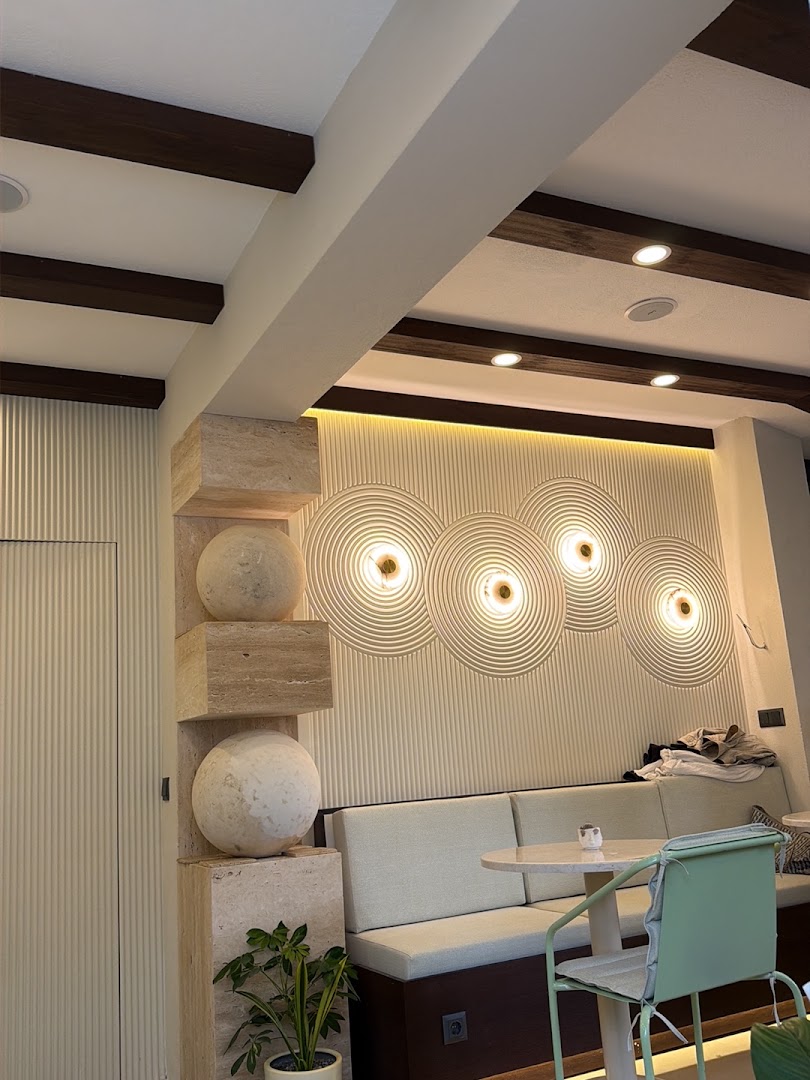 Luz Collective: attractive interior design and atmosphere