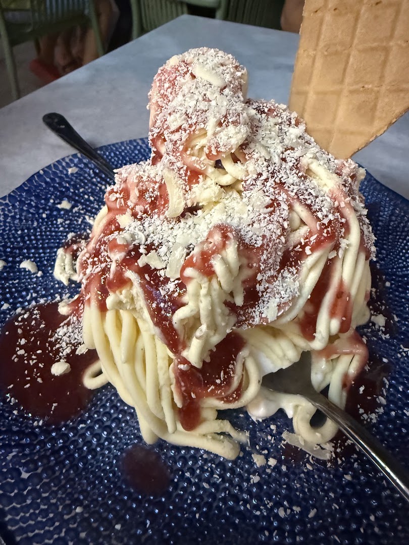 Mio Gelato: appetizing photo of gelato product
