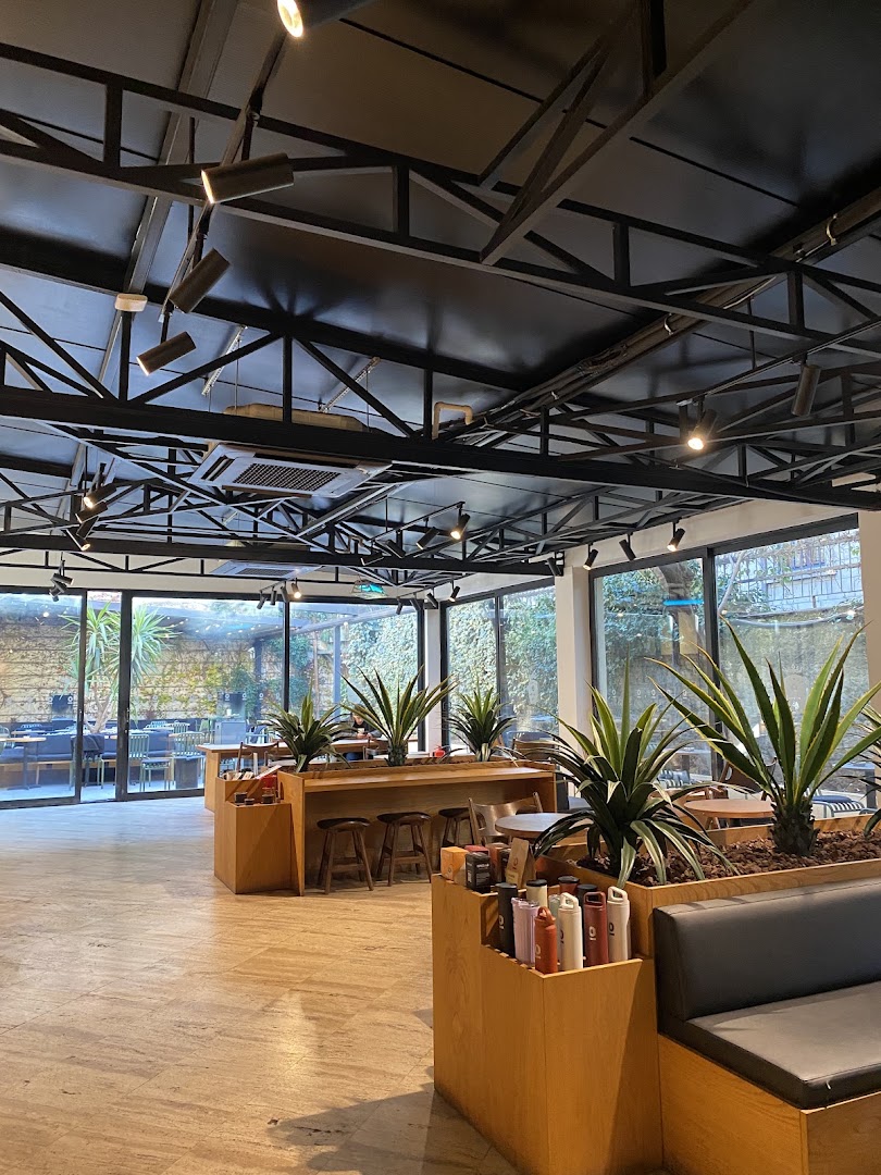 Espressolab: clear, professional interior shot
