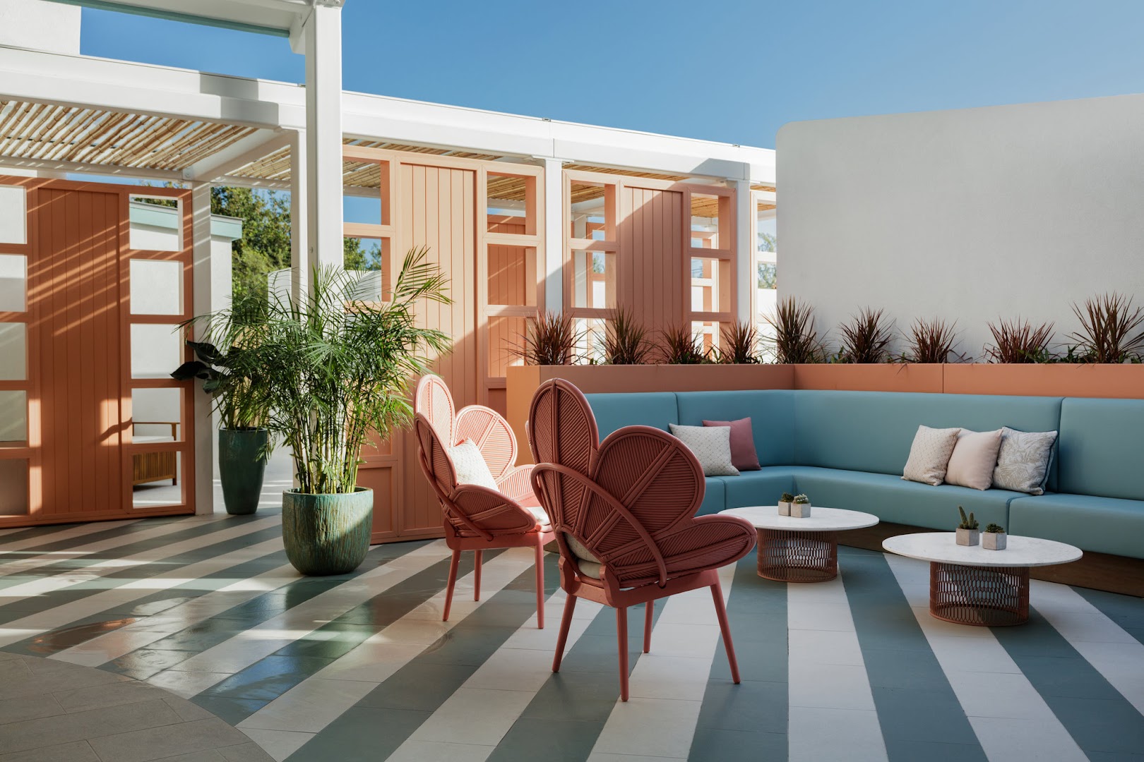 Hotel Indigo Turks & Caicos Grace Bay: professional, inviting hotel terrace photo