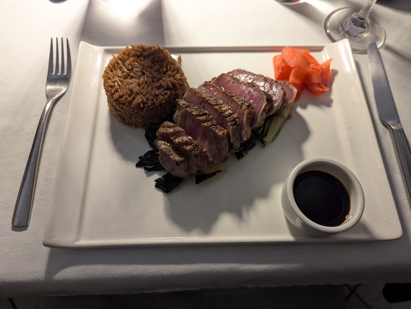 Opus Wine Bar and Grill: appetizing, high-quality food photography