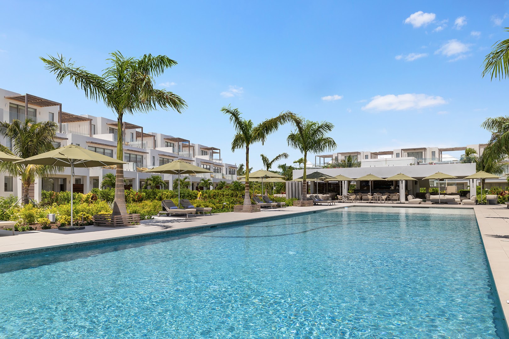 The Park at Grace Bay: high quality hotel pool shot