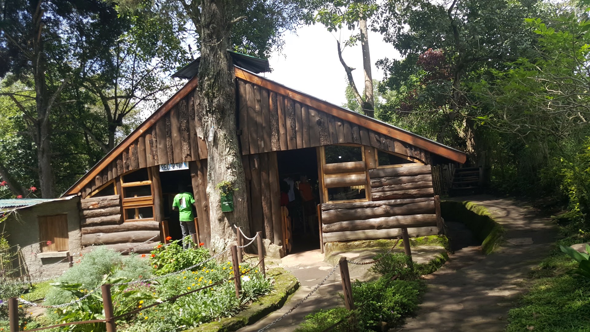 Amabere Ga Nyinamwiru Caves: clear view of venue exterior