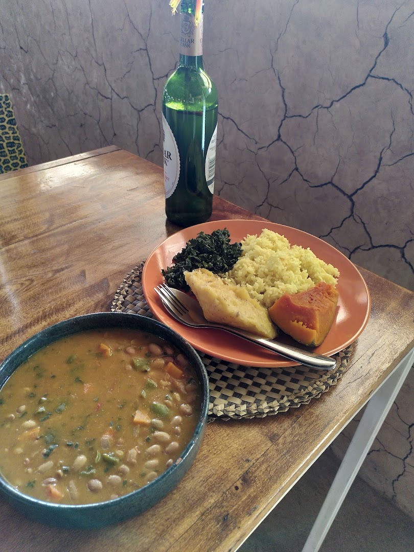 Gaia Eco Hub: appetizing photo of served food