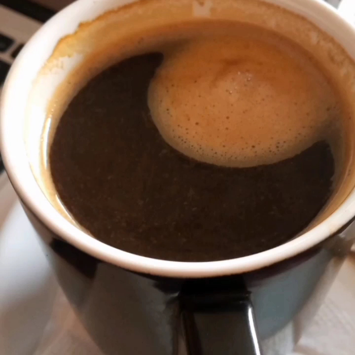 Cafe' Barista: appetizing photo of coffee drink