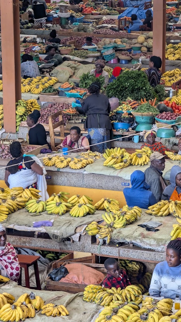 Kabale Central Market: authentic market atmosphere well