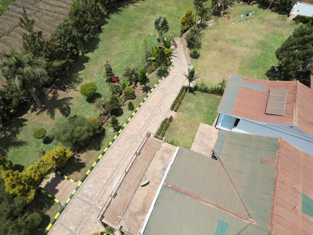 Riverside Resort Hotel Kabale: clear aerial view of grounds
