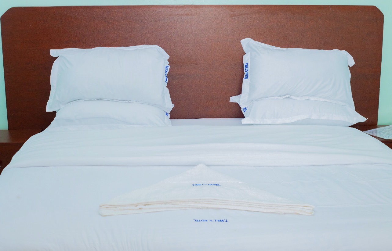 T. Will's Hotel: clear photo of hotel room