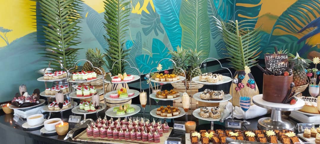 Café de Lit: appetizing display of brunch food