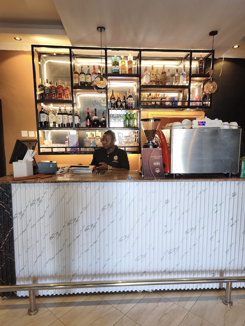 Sailors Cafe & Lounge: clear, professional shot of bar