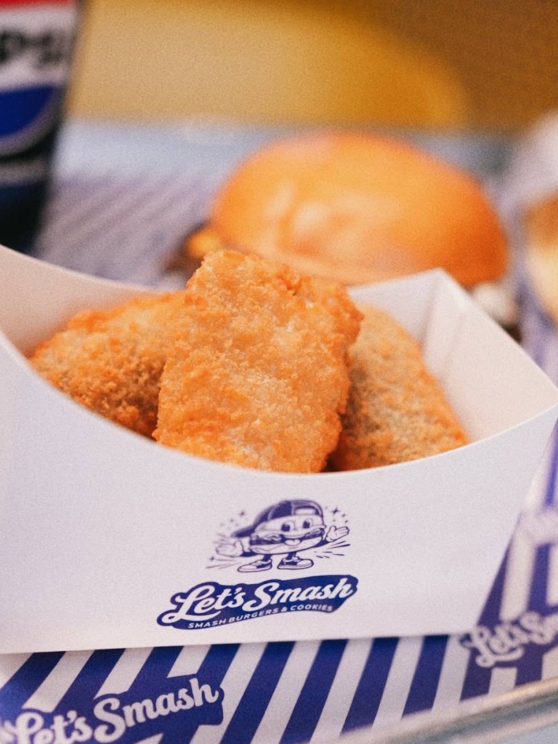 Let's Smash Respublika: appetizing food photo with branding
