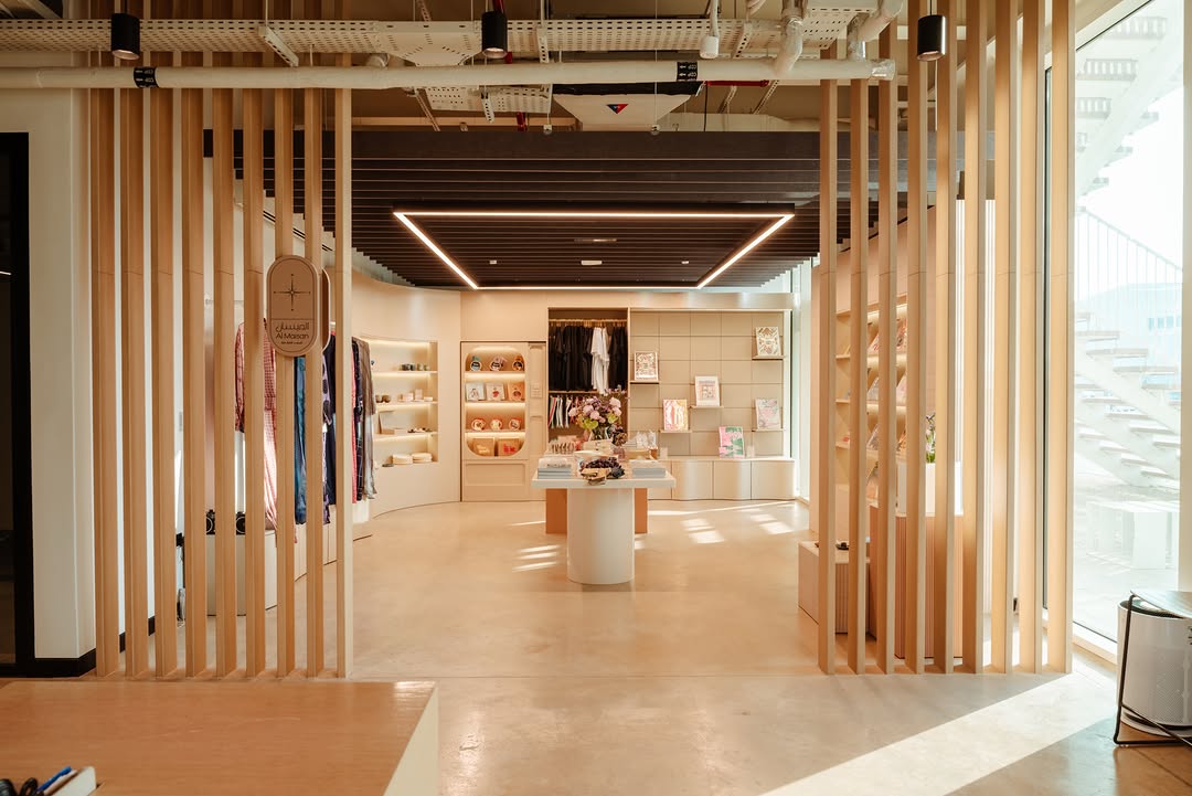 Al Maisan: professional interior shop photography