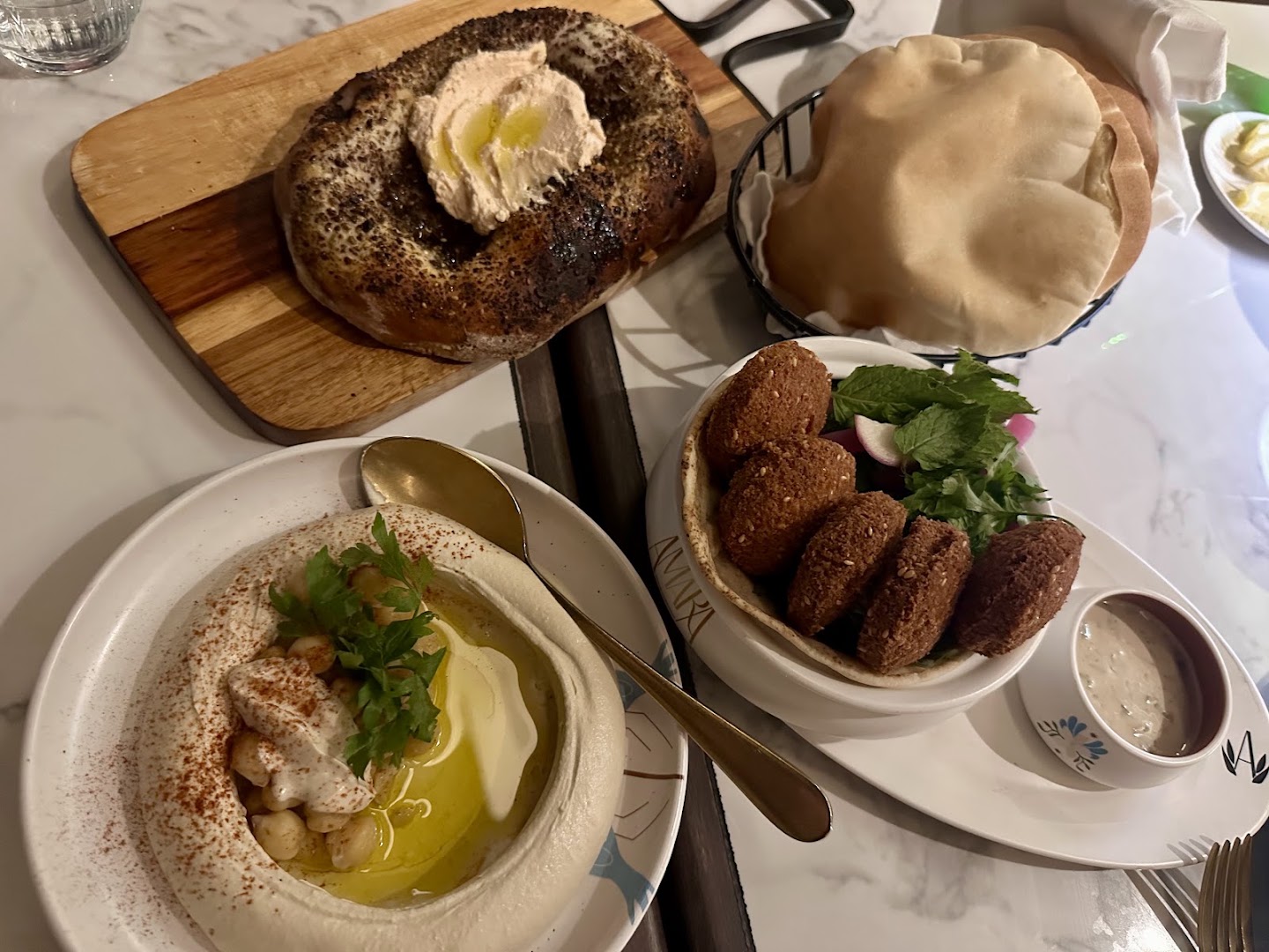 Amara Restaurant & Cafe: appetizing, high-quality food photography