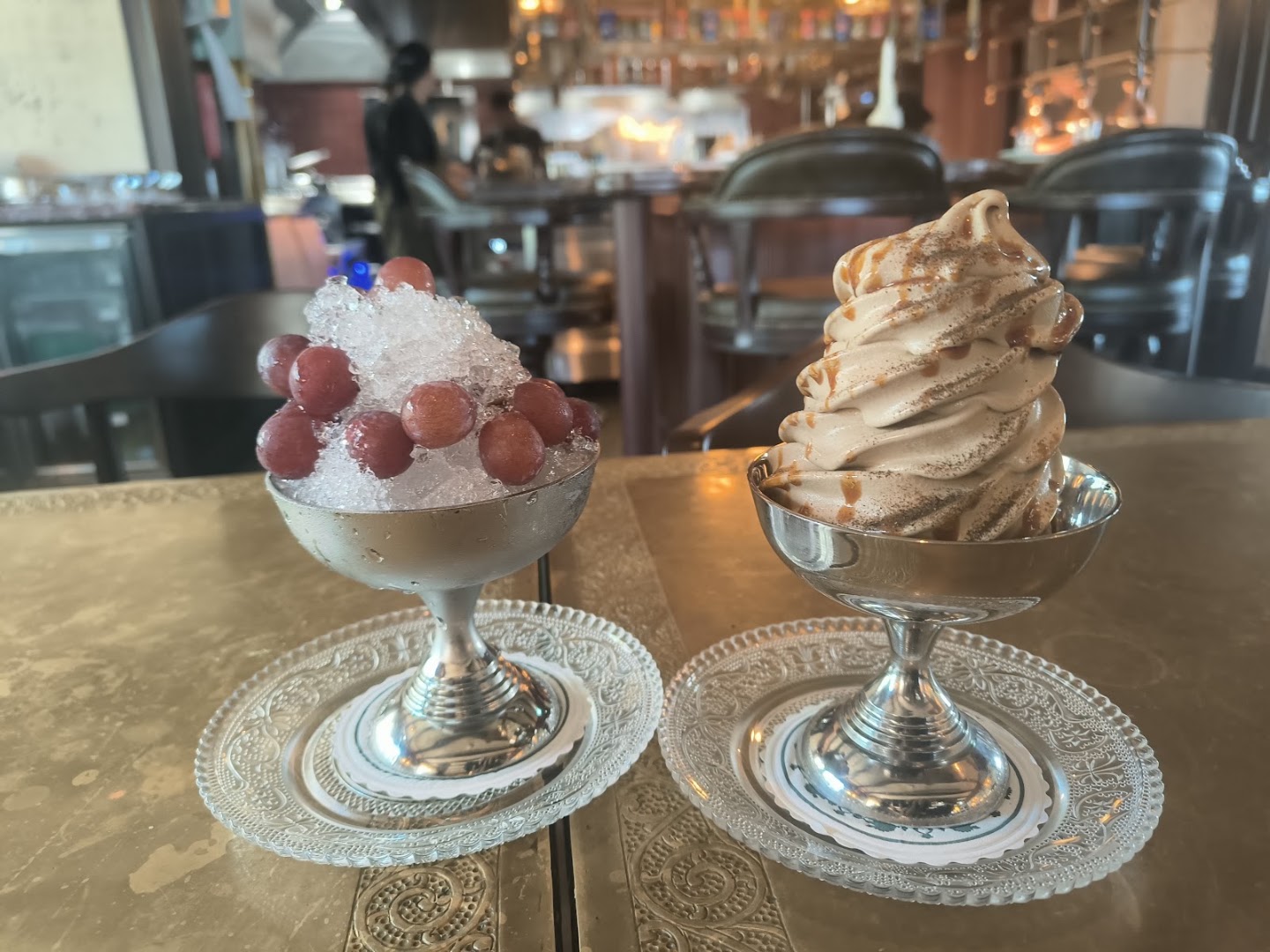 Berenjak: appetizing food photography in restaurant setting