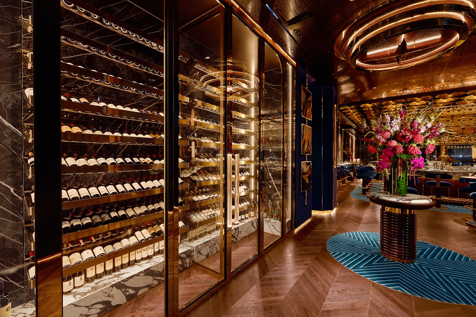 Isabel Mayfair: high quality interior atmosphere shot