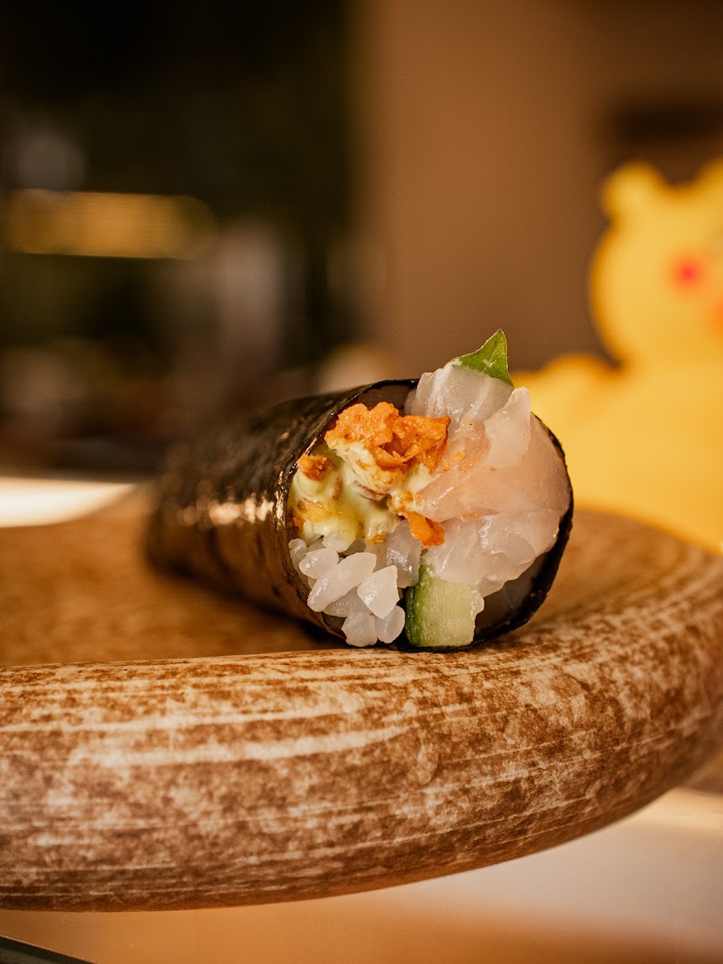 Kokoro Hand Roll Bar: high quality appetizing food photo