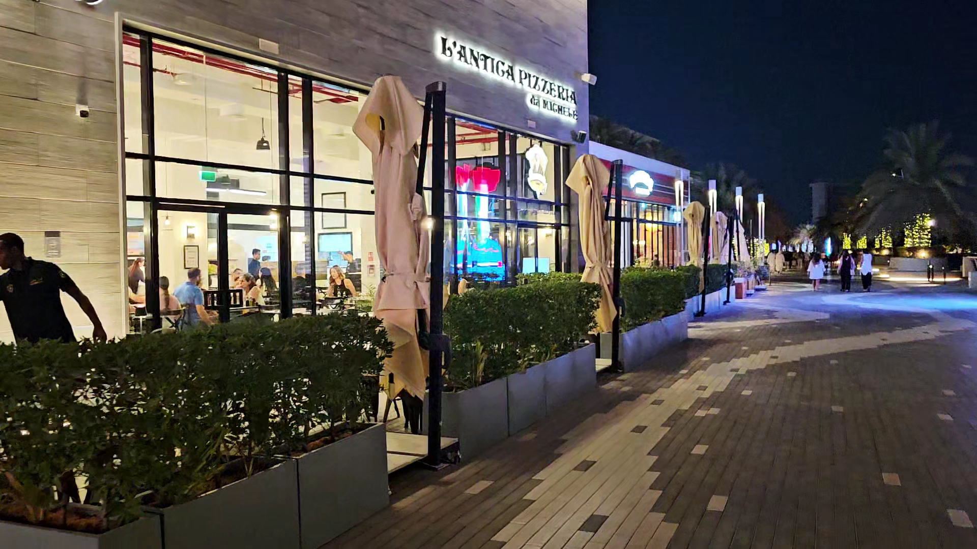 L'Antica Pizzeria da Michele: clear, inviting exterior restaurant shot