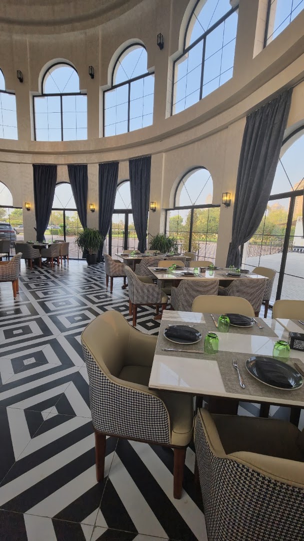 OPAIA Restaurant & Lounge: high quality interior dining space