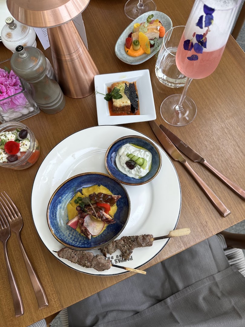 Pappas Taverna: high quality food presentation