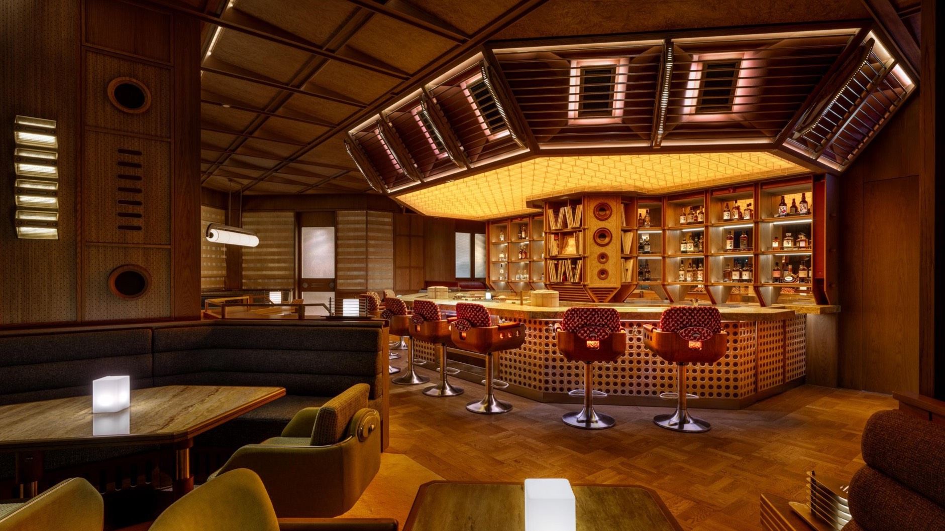Saikindo: high quality interior atmosphere shot