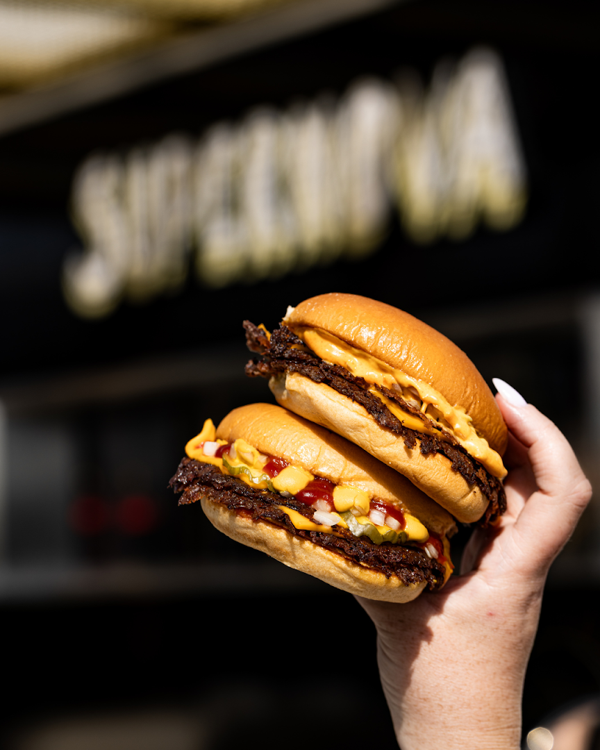 Supernova: appetizing food photo with branding