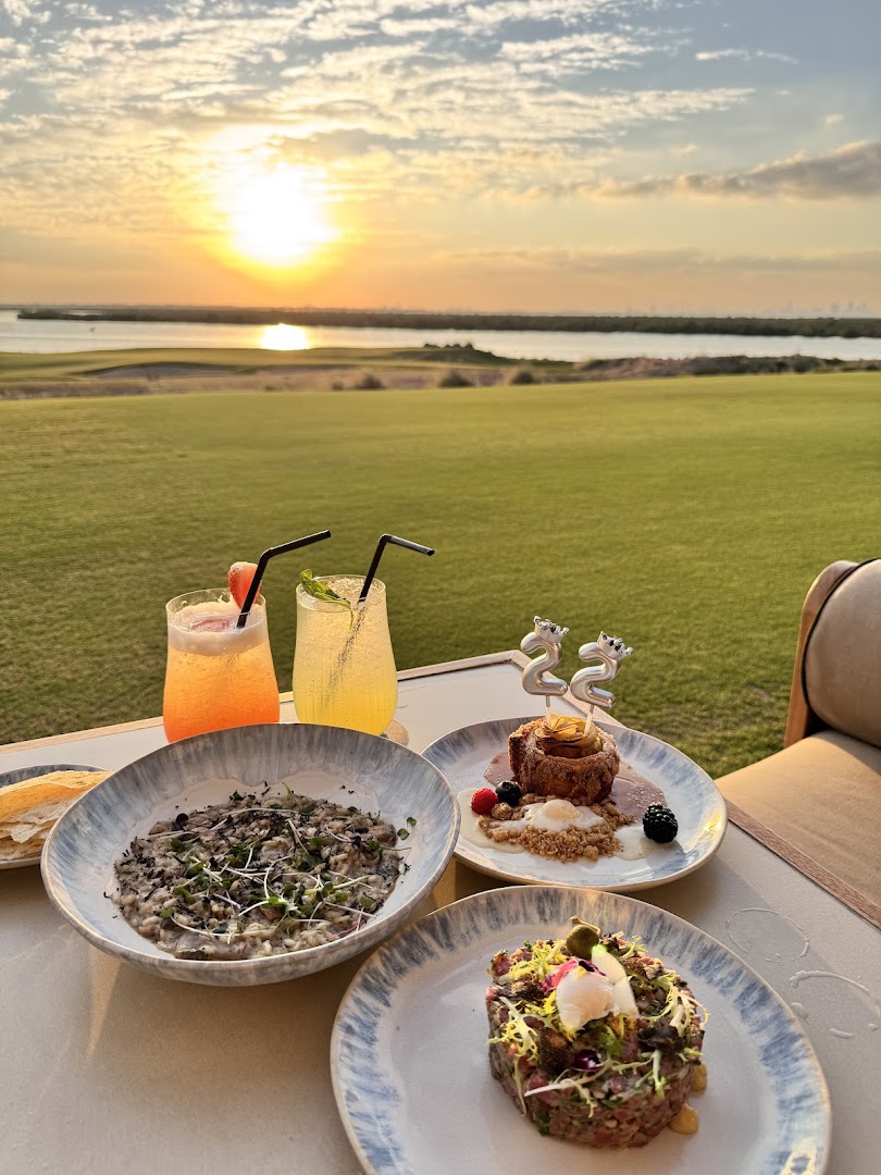 Villa Selene: appealing food and scenic view