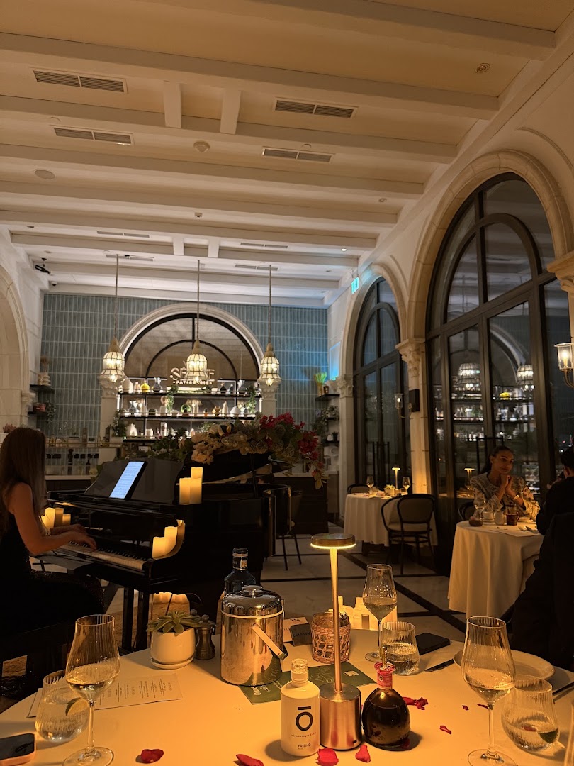 Villa Selene: high quality atmospheric interior shot