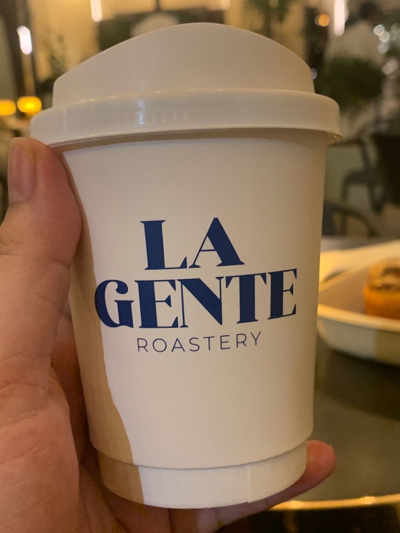 La Gente: clear branding of the venue