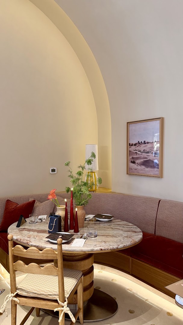 Somewhere: attractive, high-quality interior shot