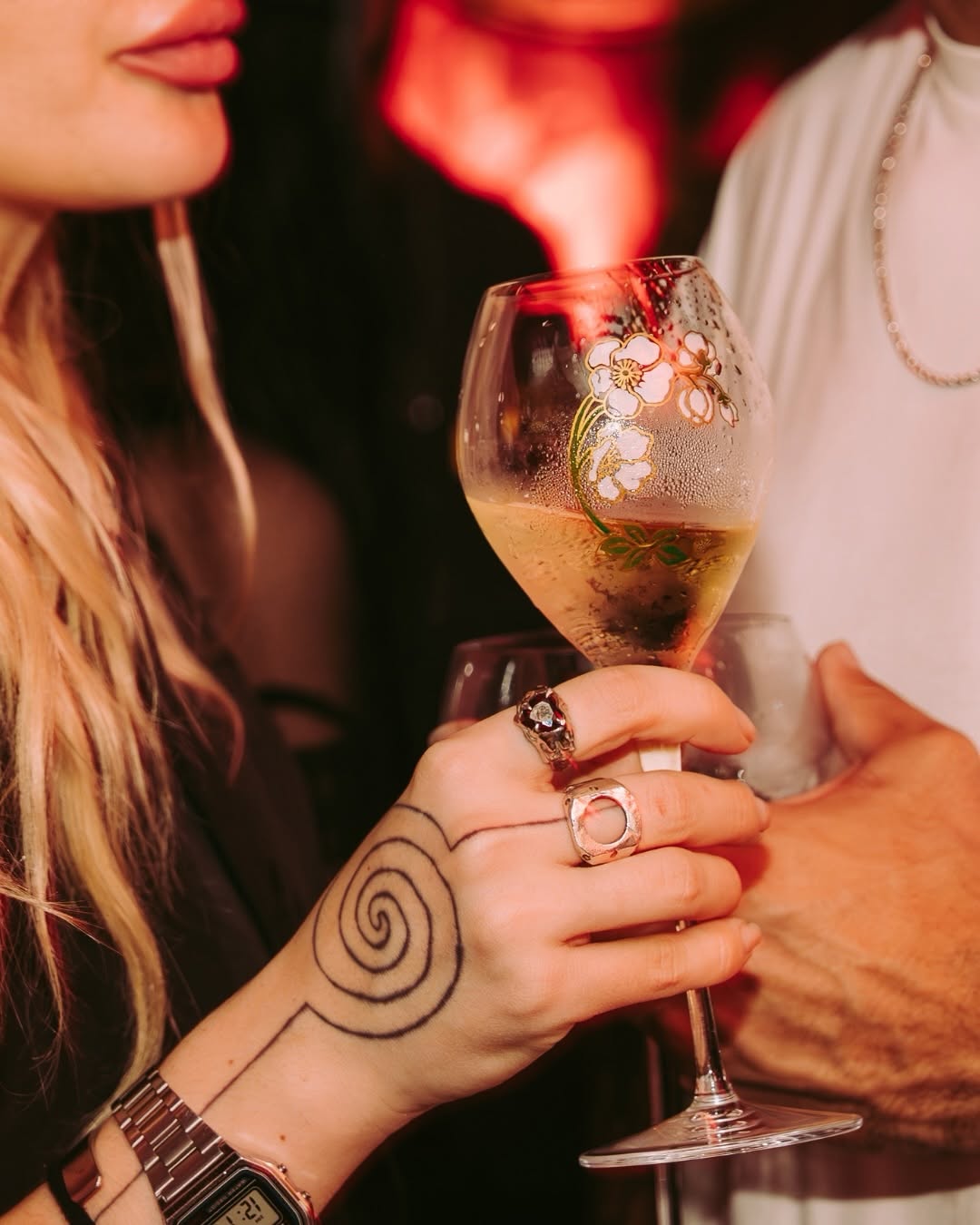 GABA: high quality, atmospheric bar shot
