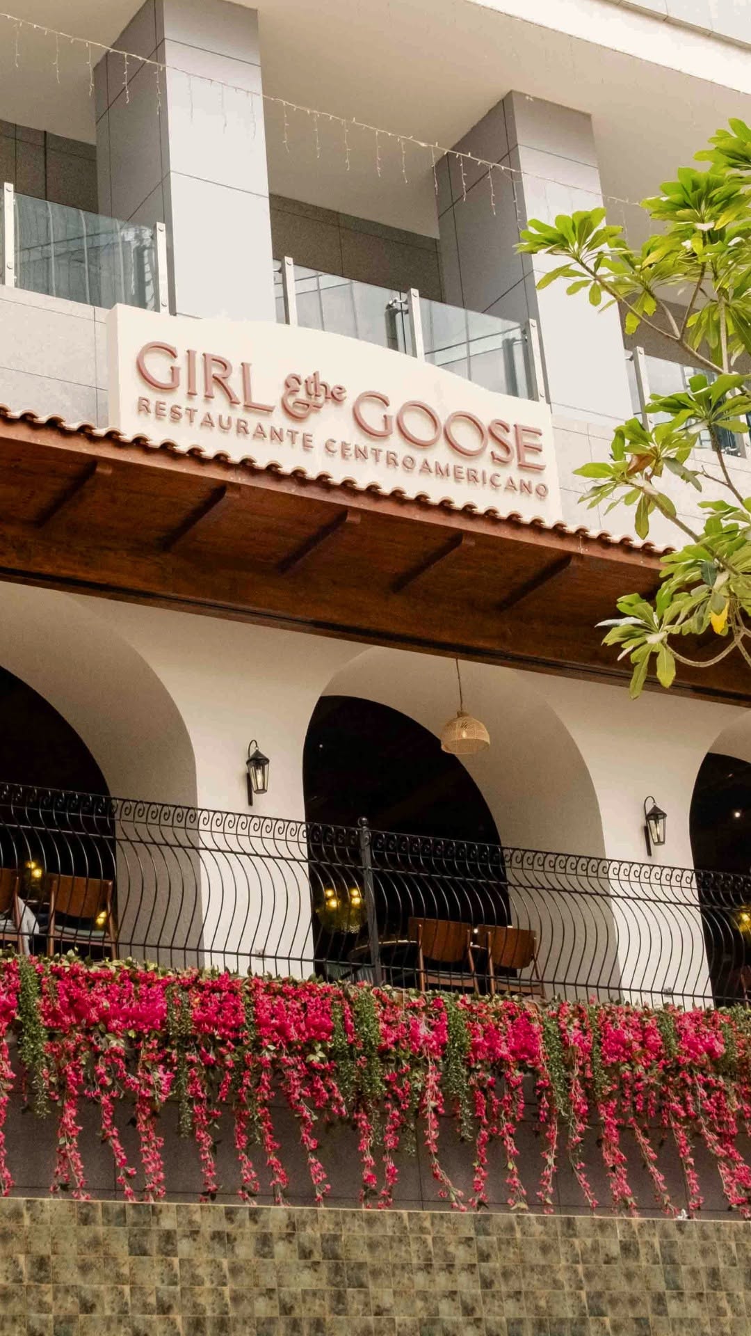 Girl & the Goose: clear, professional exterior shot