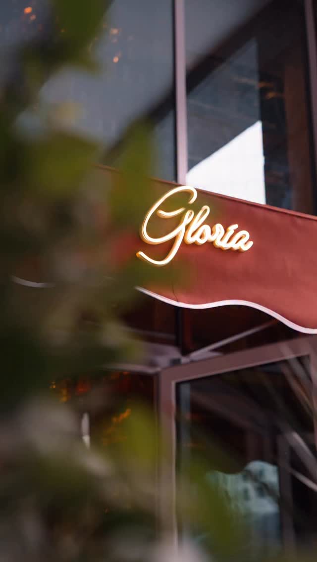 Gloria Osteria: attractive exterior signage photo