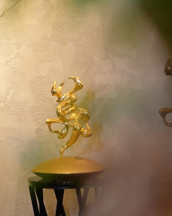 KEN by Kamatsuda: elegant interior decor detail