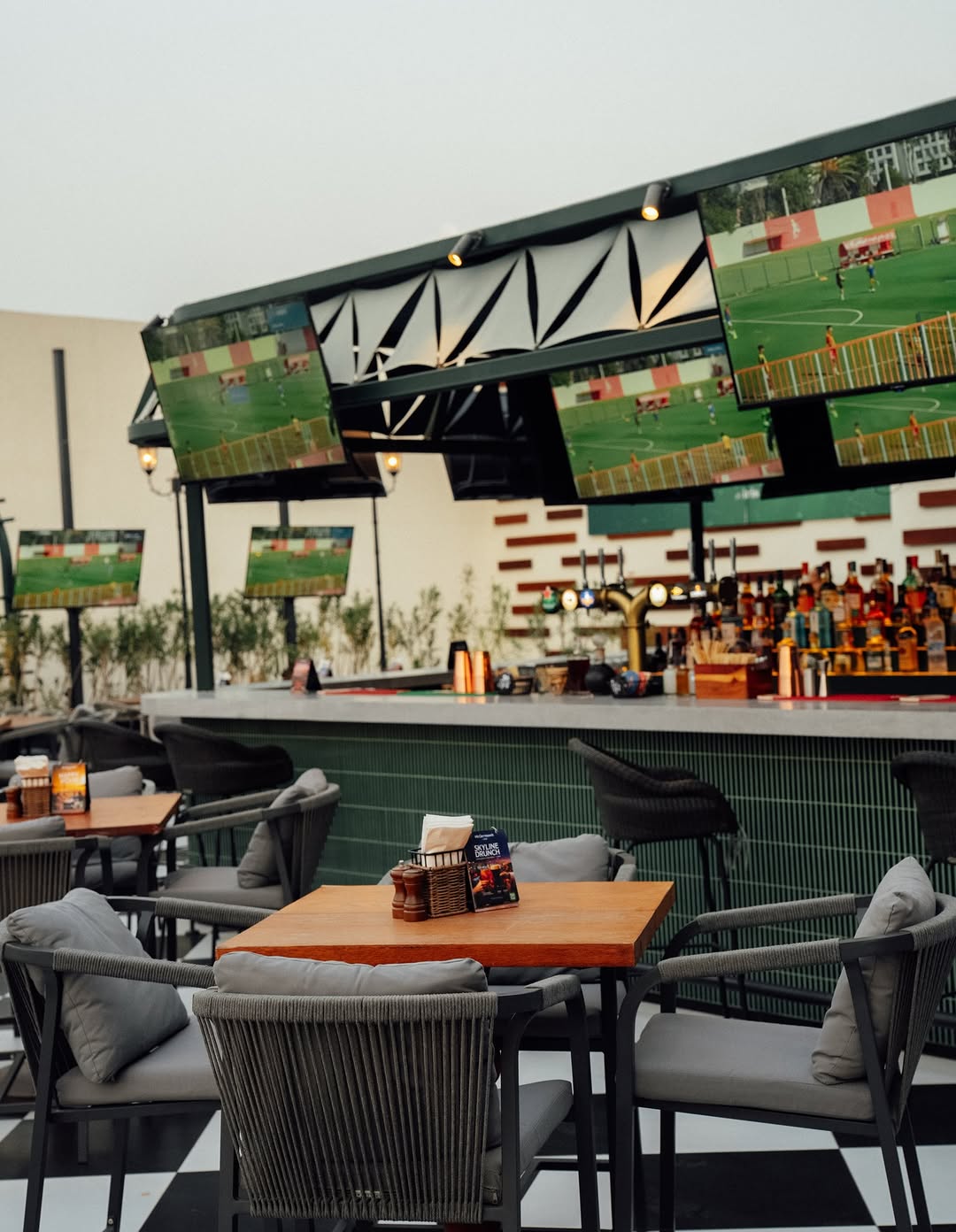 McGettigan's at Iris: clear shot of venue atmosphere