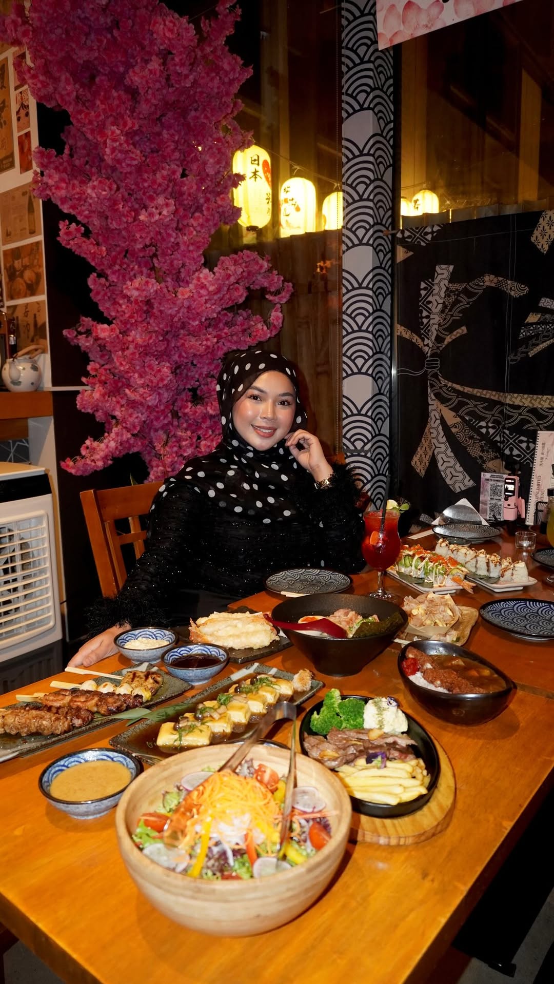 Mogiya: high quality photo of food