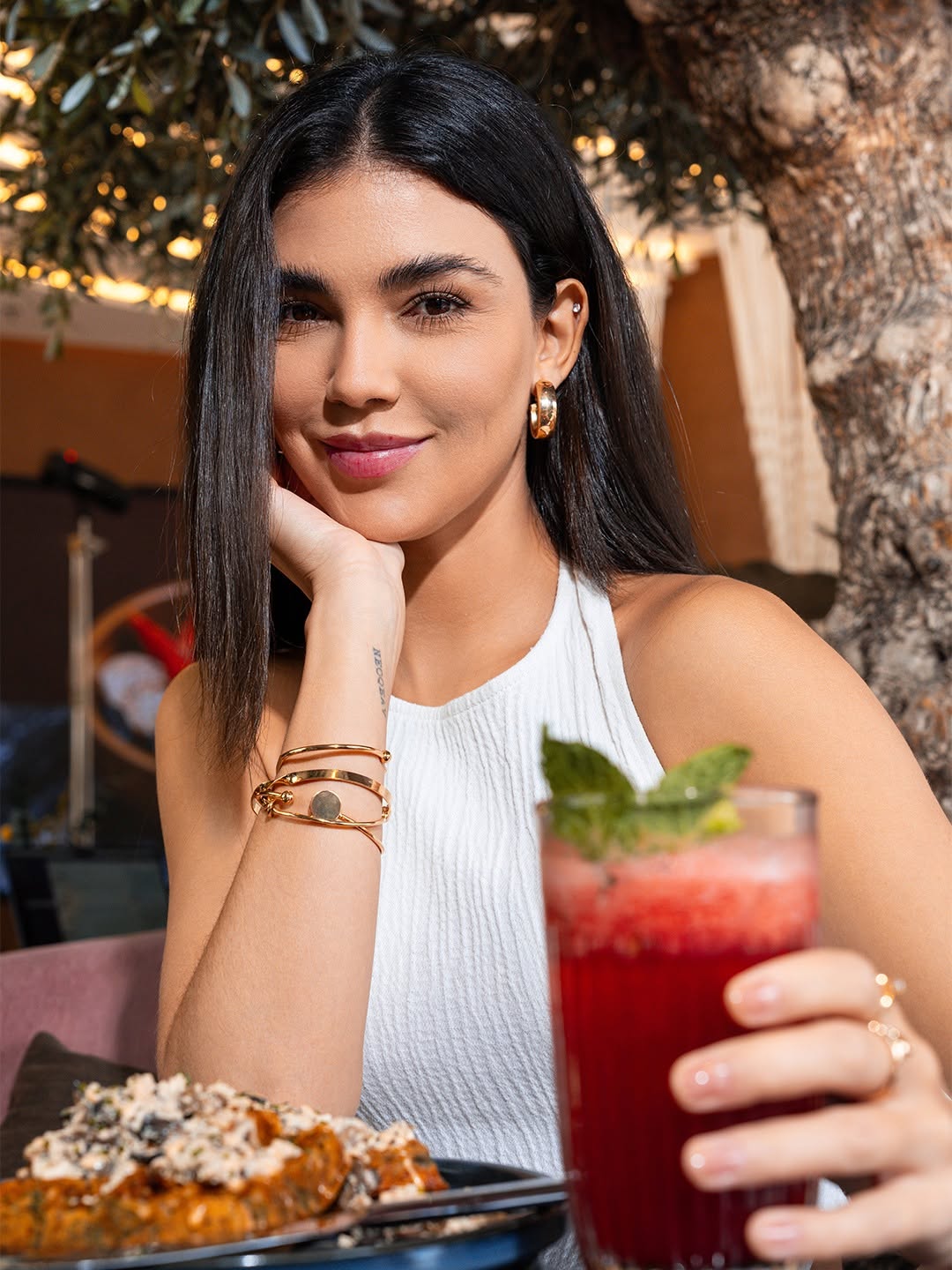 Uptown Social: professional photo showing happy customer